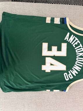 Fanatics Giannis Antetokounmpo #34 Green and White Basketball NBA Jersey